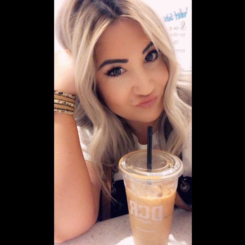 Meet your Posher, Kassandra